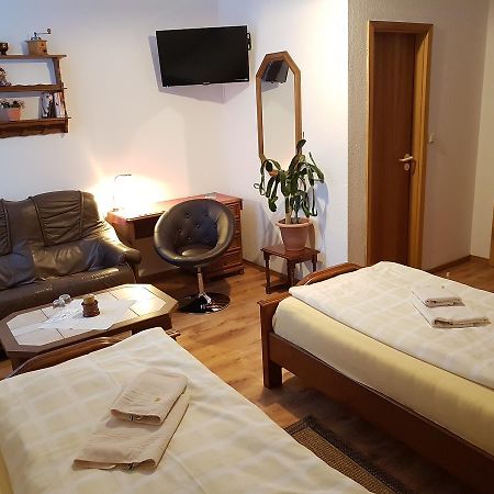 Landhaus Dargelin Hotel Behrenhoff Esterno foto