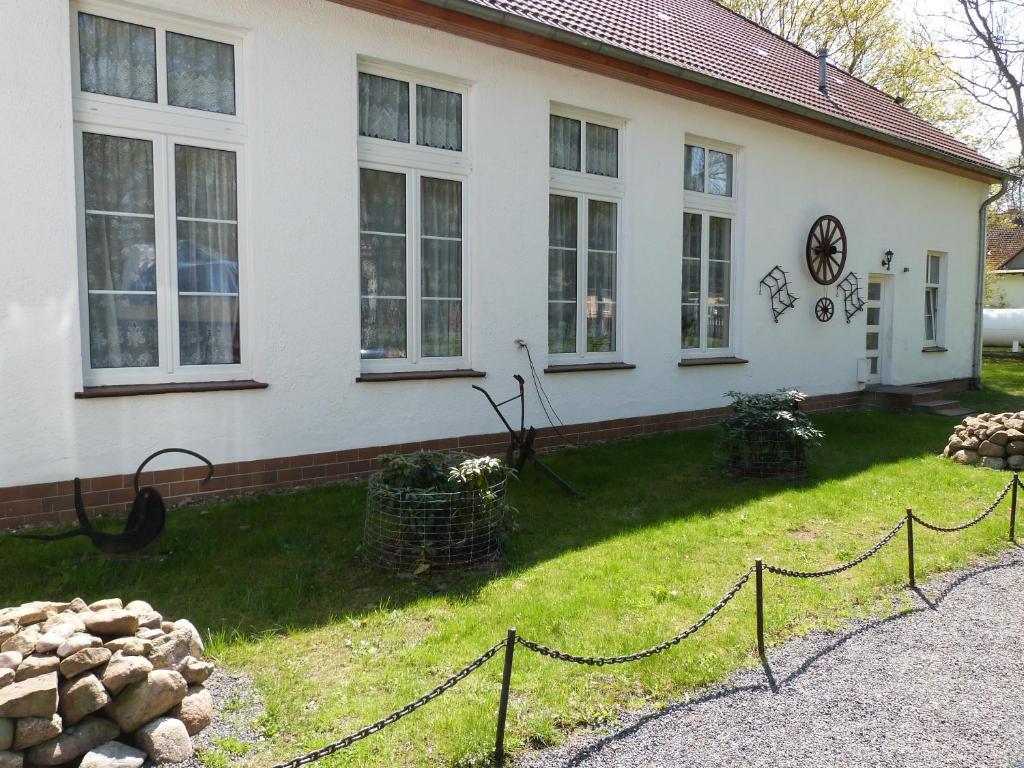 Landhaus Dargelin Hotel Behrenhoff Esterno foto